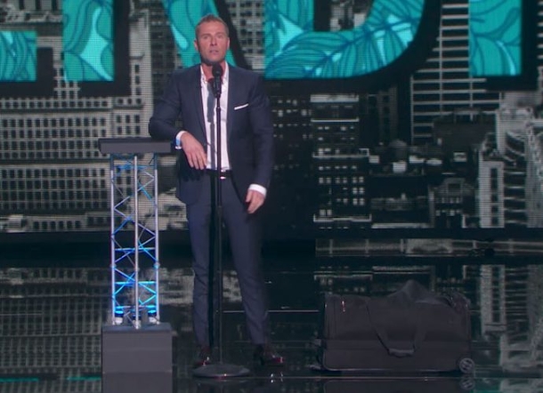 Ventriloquist Walks Off The Stage, Pay Close Attention To The Dummy However... - picture 3