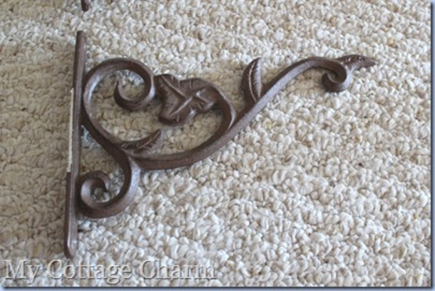 Very Creative Ways To Use Brackets All Around The Home - picture 2