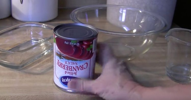 Video: If You Ever See A Cranberry Sauce Can Label Upside Down, There’s A Specific Reason - picture 2