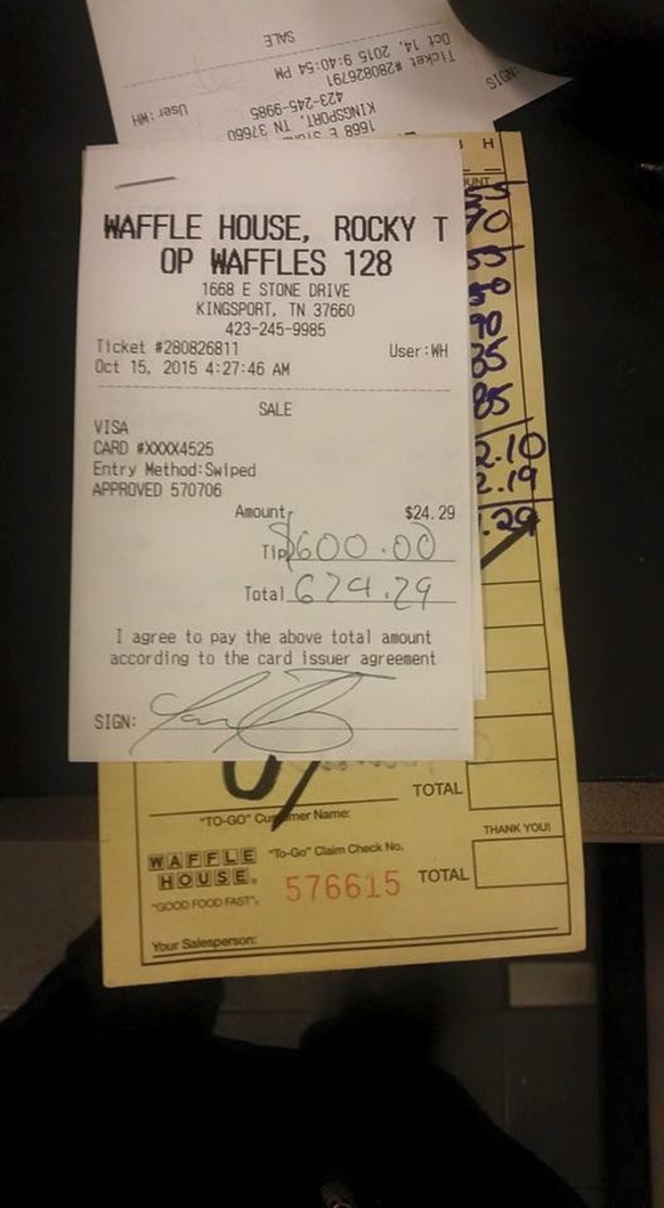 Waffle House Server Grabs Shift For Extra Cash, Man’s Tip Leaves Her ‘Sick’ - picture 3