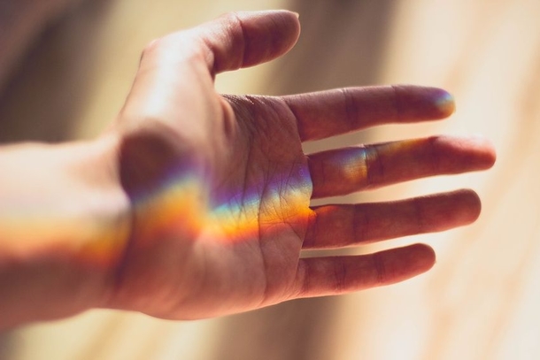 What Does The Size Of Your Pinkie Finger Say About Your Personality? - picture 2