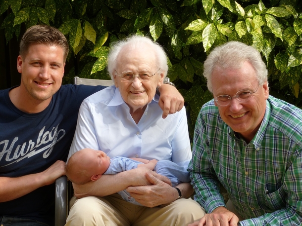 What Takes Place When Your Children Have Grandparents That Are Involved In Their Lives - picture 2