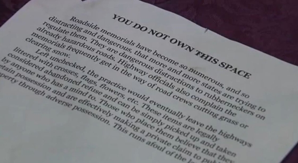 When A Mother Visits Her Daughter's Memorial, She Receives A Very Unexpected Note... - picture 3