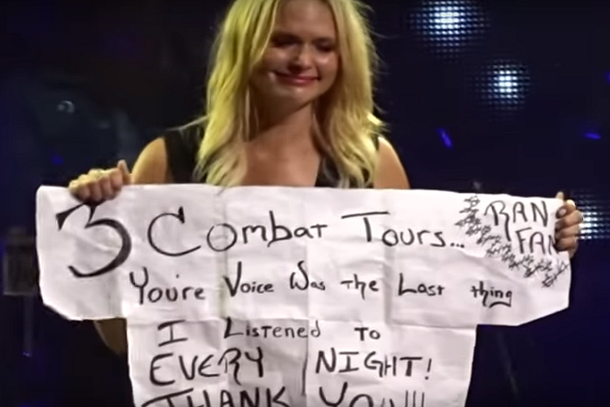 When Miranda Lambert Saw The Sign A Veteran Was Holding At Her Concert, She Broke Down In Tears - picture 3
