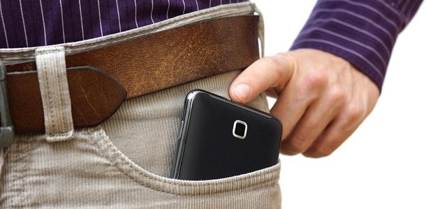 Why You Shouldn't Keep Smartphones In Bras Or Pants Pockets - picture 3