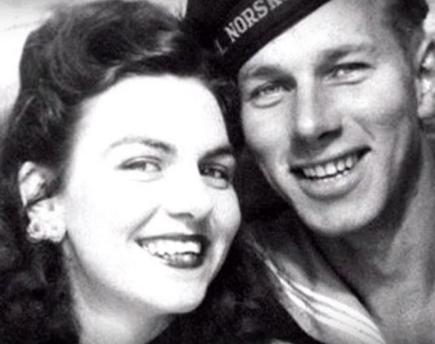 Wife Discovers Old Letter In Floorboards. The Second She Reads It, Her Eyes Widen - picture 3