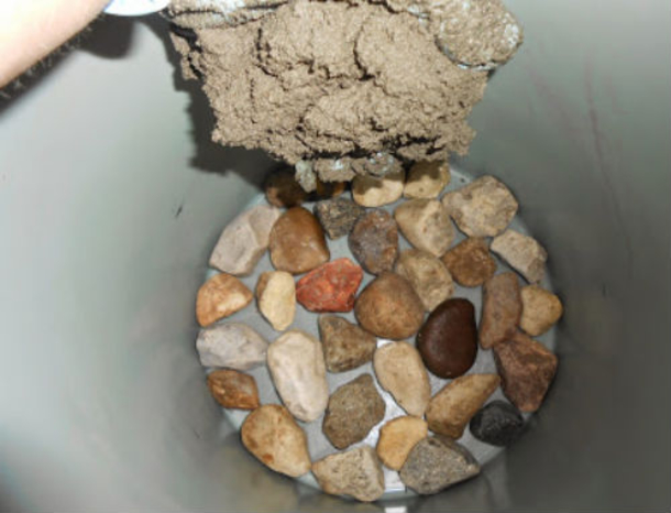 With Just A Bucket Of Cement, 3 Sticks, And A Few Stones, This Guy Creates Something Amazing! - picture 2