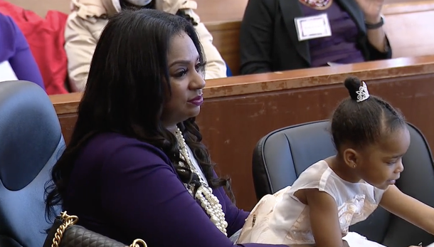 Woman adopts 3-year-old girl she raised as an infant after losing her son - picture 3