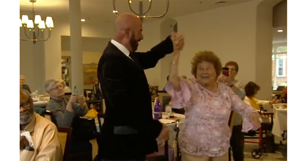 Woman, age 103 and born in 1919, celebrates birthday with ballroom dancing festivities - picture 4