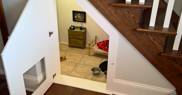 Woman Built Her Dog A Bedroom Under The Stairs The Results & Details Are Impressive - picture 2