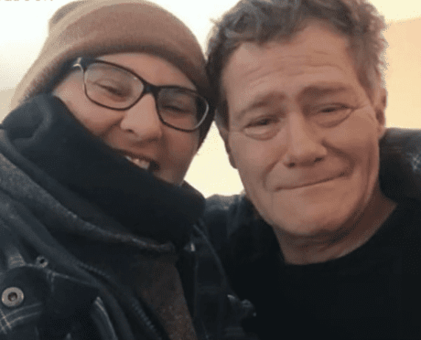 Woman surprises homeless man with generous job offer after talking to him, now working at farm - picture 2