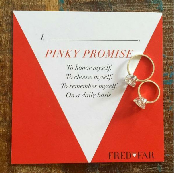 Women Are Putting Engagement Rings On Their Pinky Finger. Here's What It Means. - picture 6