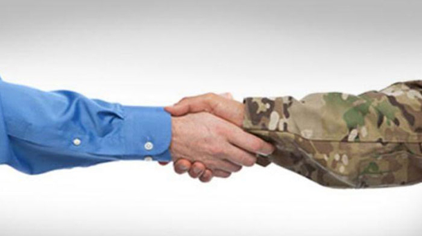 Women Completely Embarrassed A US Solider And Then Suddenly Something Great Occurred... - picture 5