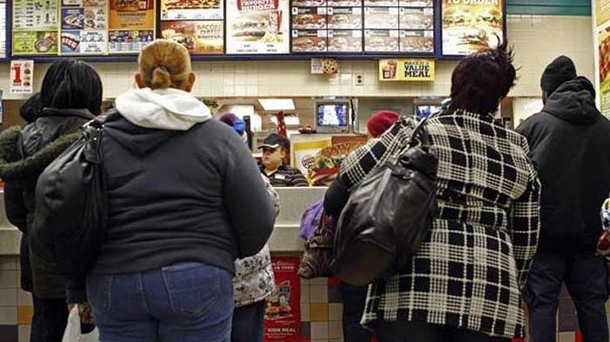 Women Completely Embarrassed A US Solider And Then Suddenly Something Great Occurred... - picture 6