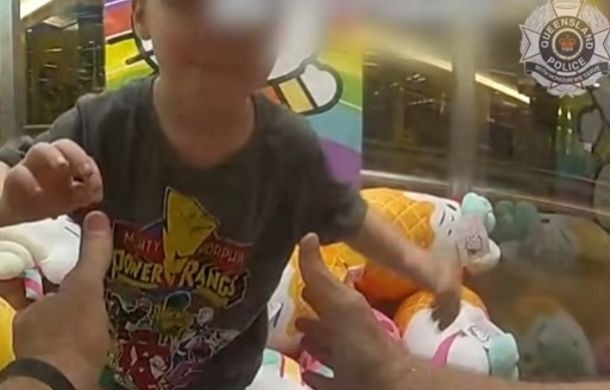 WOW! 3-Year-Old's Daring Adventure Inside Hello Kitty Claw Machine - You Won't Believe How He Got Out! - picture 5
