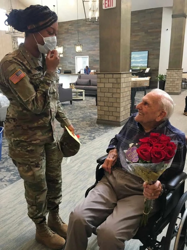 WWII Veteran Reunites With Third-Grader Who Sent Him A Heartfelt Thank You Letter After 12-Year Search - picture 4
