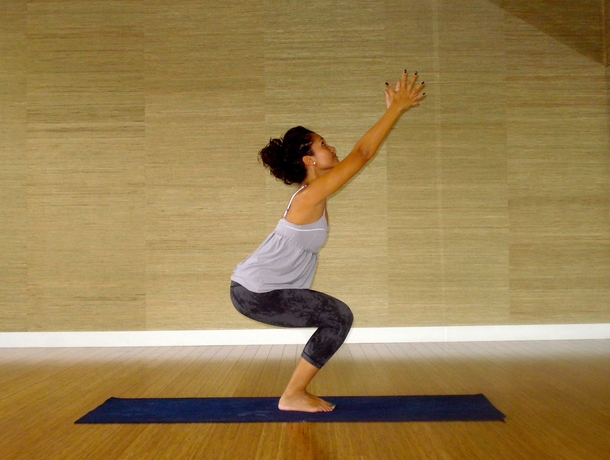 Yoga Poses That Will Burn Belly Fat Fast And They're All Super Easy - picture 8