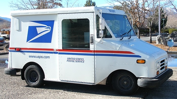You Have To See How this Woman Delivered a Package! - picture 2