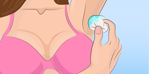 You Will Not Believe Why She Puts Mouthwash On Her Toes. Even Experts Are Surprised By The Amazing Effect! - picture 3