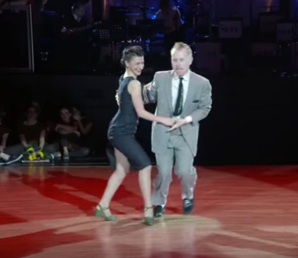 You’ll Know What Dance This Is, But I Promise You Haven't Seen It Quite Like This - picture 5