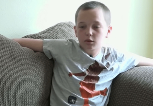 Young boy secretly sells Xbox and starts job to buy struggling single mom new car - picture 4