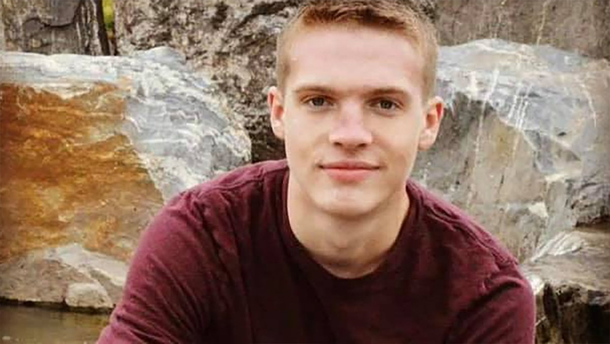 Young Father dies as he protects his 1-year-old baby from gunman at family restaurant – send prayers - picture 3