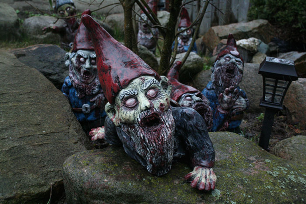 Your Neighbors Will Love These Zombie Garden Gnomes And Be Creeped Out At The Same Time! - picture 9
