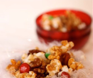 Holiday Cracker Jacks Recipe