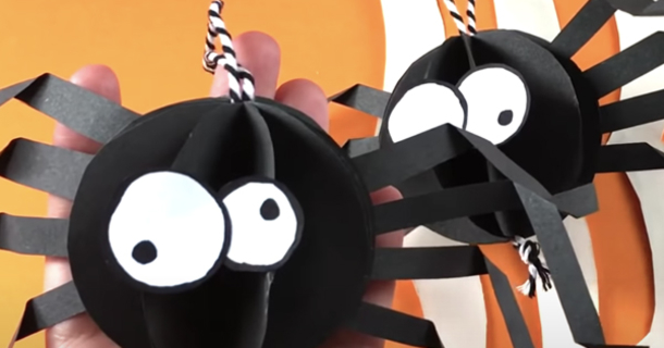Simple Paper Spider DIY Halloween Decor