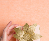 Gold daisy wrapping