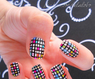 Color grid nails