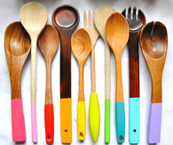 Painting wooden spoons