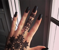 Black matte nails 