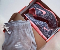 Nike jogging set