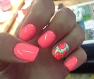 Pretty Coral Nails