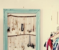 Jewelry hanger