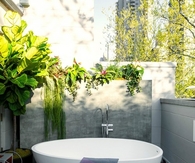 Outdoor tub