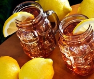 Sweet tea with lemons