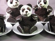 Panda Oreo Cupcakes