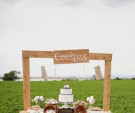 Country dessert bar