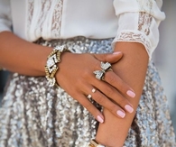 Pretty Nails & Jewelry