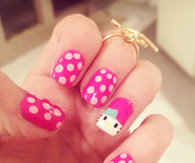 Cute Hello Kitty & Dots Nails