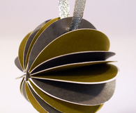 DIY Paper Christmas Balls