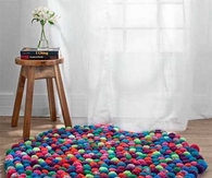 DIY Unusual Pom Pom Floor Mat
