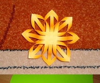 DIY Paper Strips Snowflakes