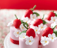 Pretty Strawberry Cakes