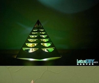 DIY Glowing Christmas Tree