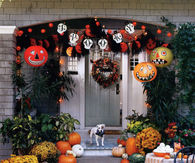 Spooky halloween and fall porch decor