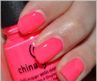 Pink nails