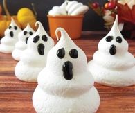DIY Ghost Meringues